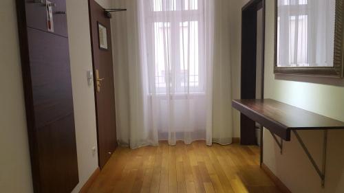 Best Western Plus Hotel Arcadia - image 2