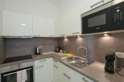 4 Beds and More Vienna Apartments - image 16