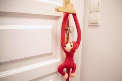 Red Monkey Vienna Apartment by welcome2vienna - image 14