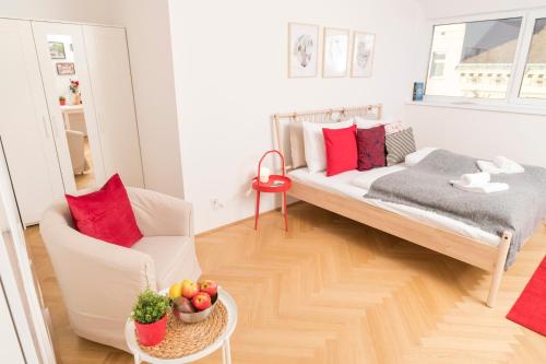 Red Monkey Vienna Apartment by welcome2vienna - image 4