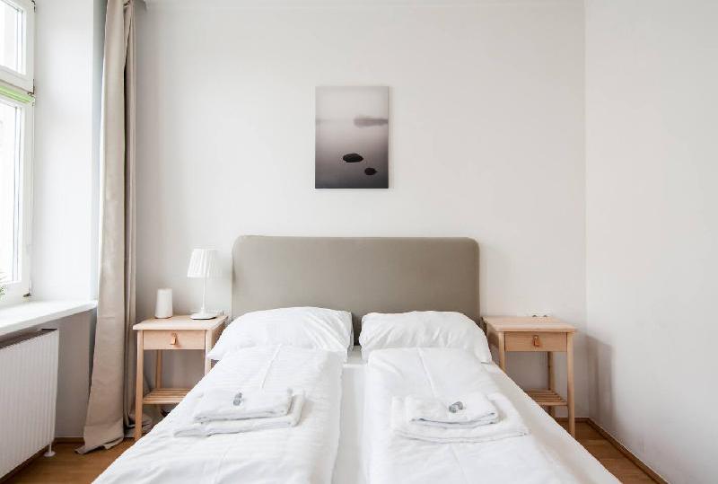 Cosy and Airy Apartment(8 min. to city centre) - image 3