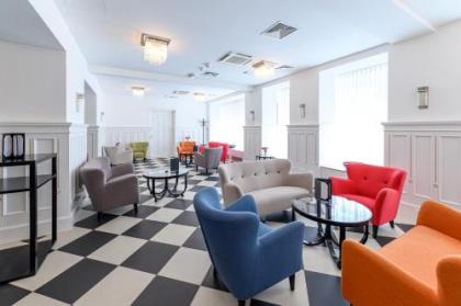 Hotel Caroline - image 15