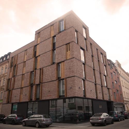 Hotel Caroline - image 2