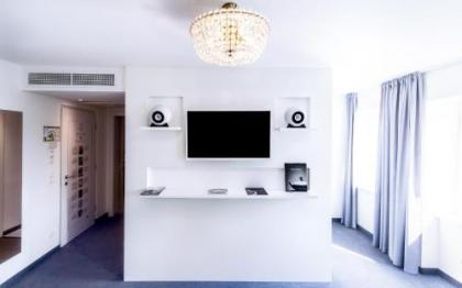 BoutiqueHOTEL Donauwalzer - image 11