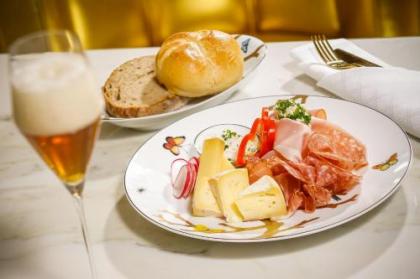 Boutiquehotel Das Tyrol - image 13