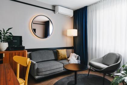 Hotel Gilbert - image 30