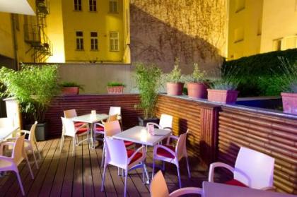 Hotel Boltzmann - image 10