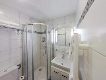 Hotel Boltzmann - image 19