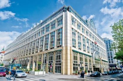 Vienna Marriott Hotel - image 1