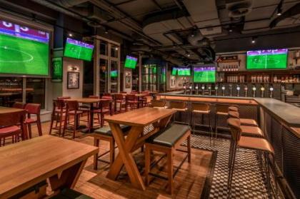 Vienna Marriott Hotel - image 15