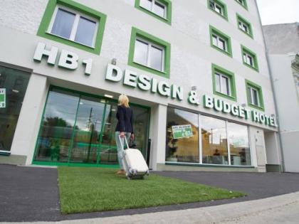 Hotel BEE GREEN Schönbrunn - image 1