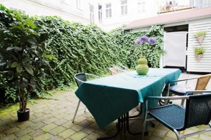 Hotel Odeon - image 8