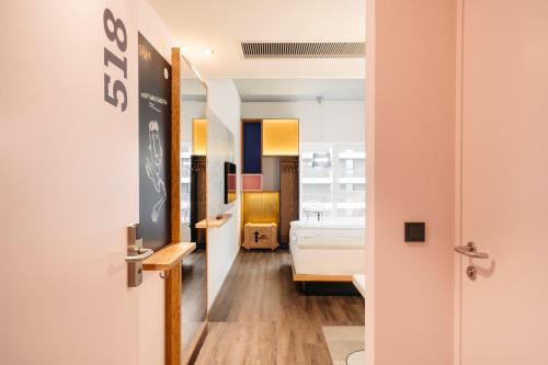 Hotel Schani Wien Hauptbahnhof - image 4
