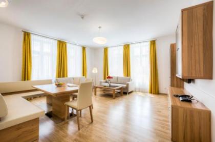 Vienna Grand Apartments City - image 10