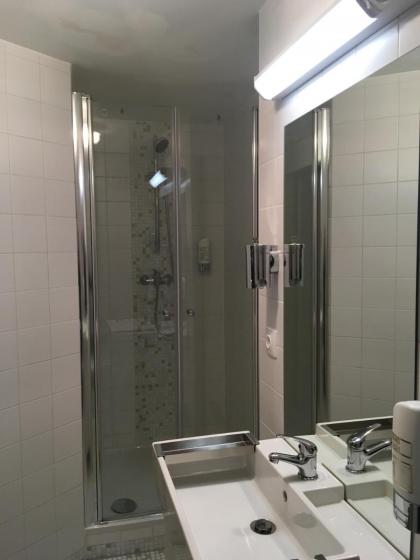 CH-Hotel Luka Budget - image 15