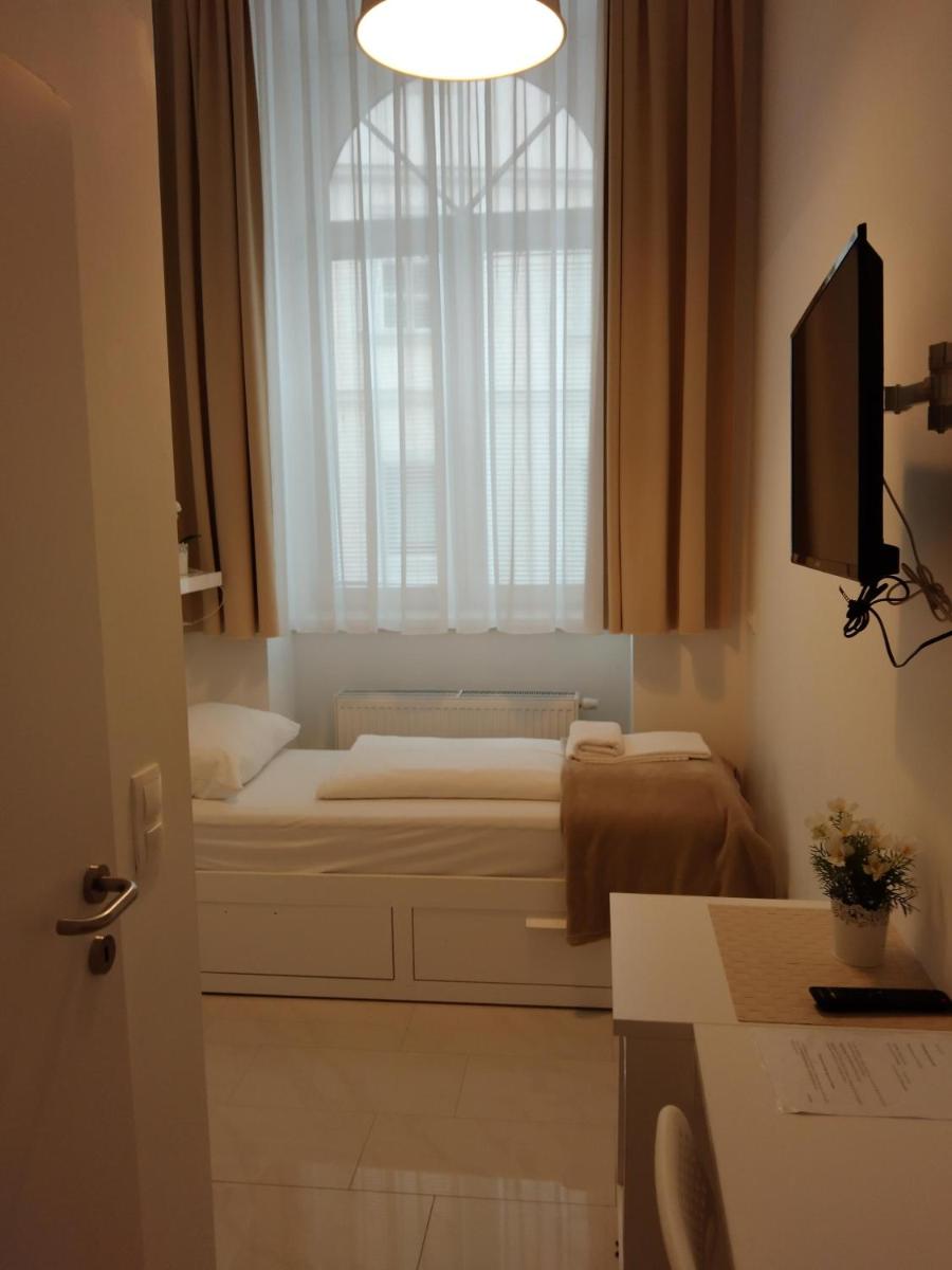 CH-Hotel Luka Budget - image 4