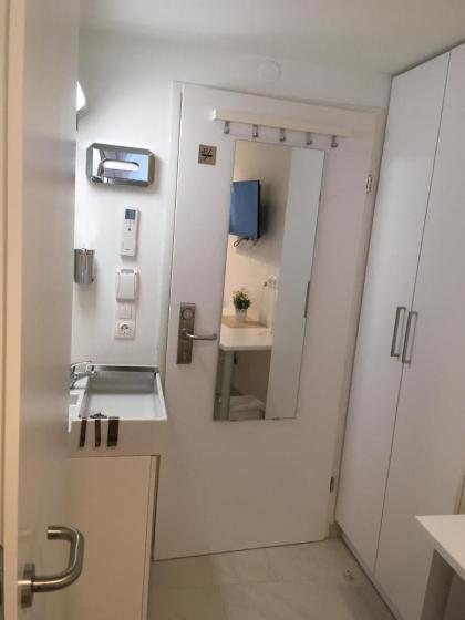 CH-Hotel Luka Budget - image 9