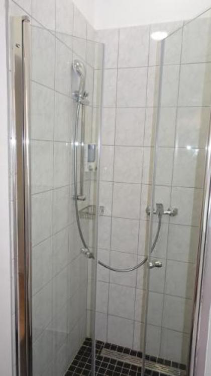 Luna Apartments - image 3