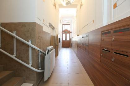 4 Beds and More Vienna Apartments - image 8