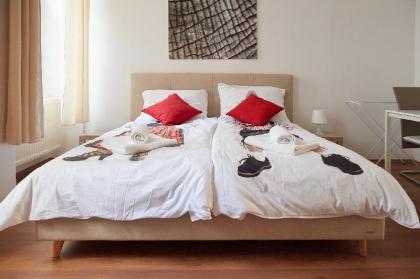 Modern Apartment in The Heart of Vienna (2)