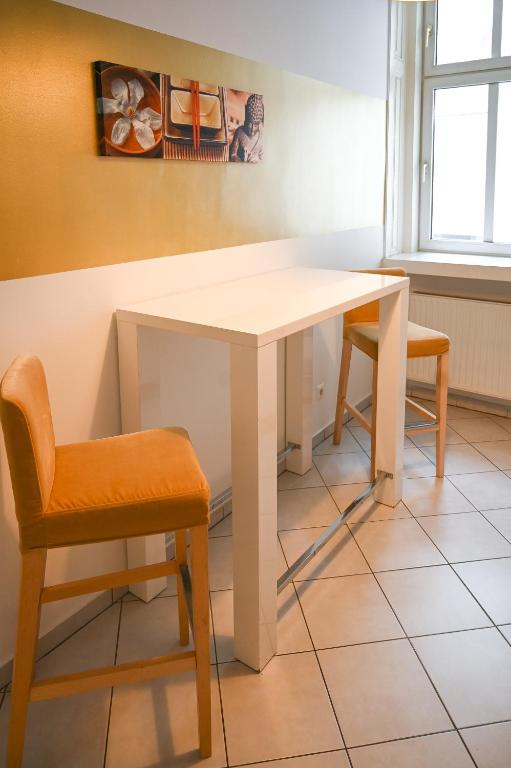 2 Bedroom Apartment for 6 near Augarten & U4 - U2 Metro - image 6