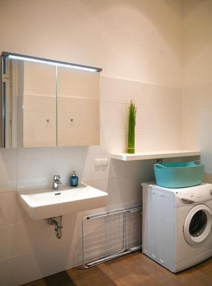 Backpacker Apartment City Center - image 10