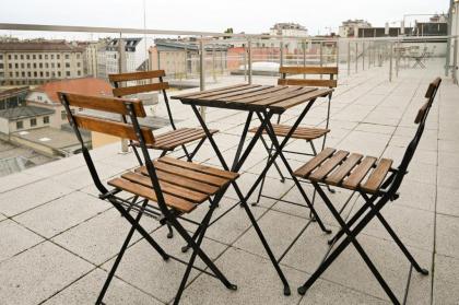 Rooftop Apartment for 6 Air Conditioning Rooftop Terrace Metro U3 - image 11