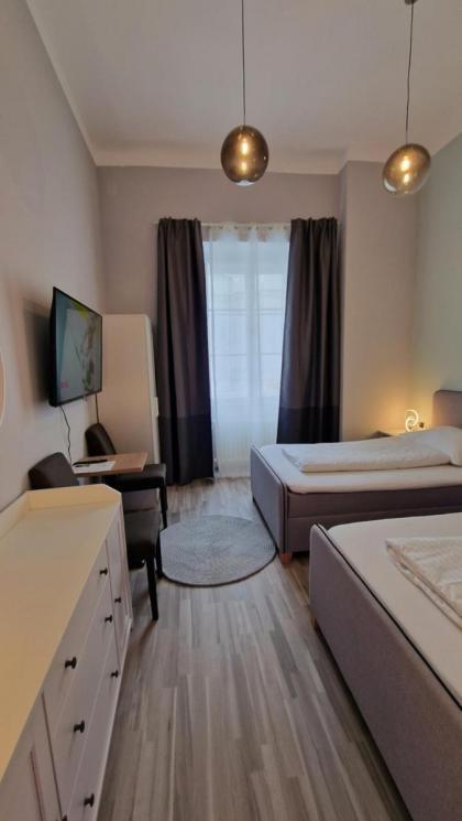 Elegance Wien - image 17