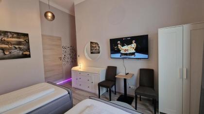 Elegance Wien - image 18