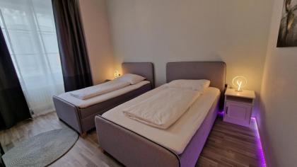 Elegance Wien - image 19