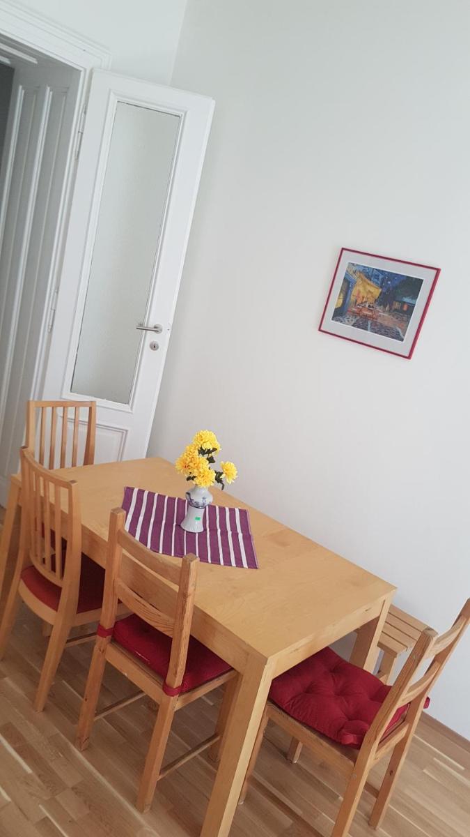 Sobieski Inner Ring Apartments - image 4