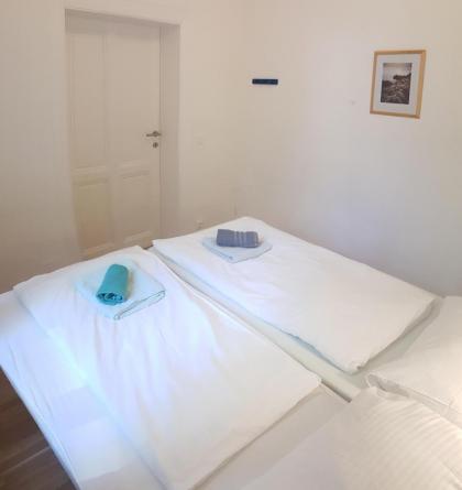 Sobieski Inner Ring Apartments - image 9