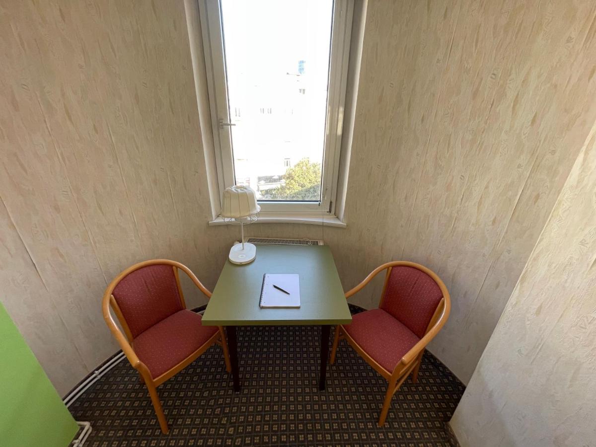 Hotel Tabor Rooms - image 4