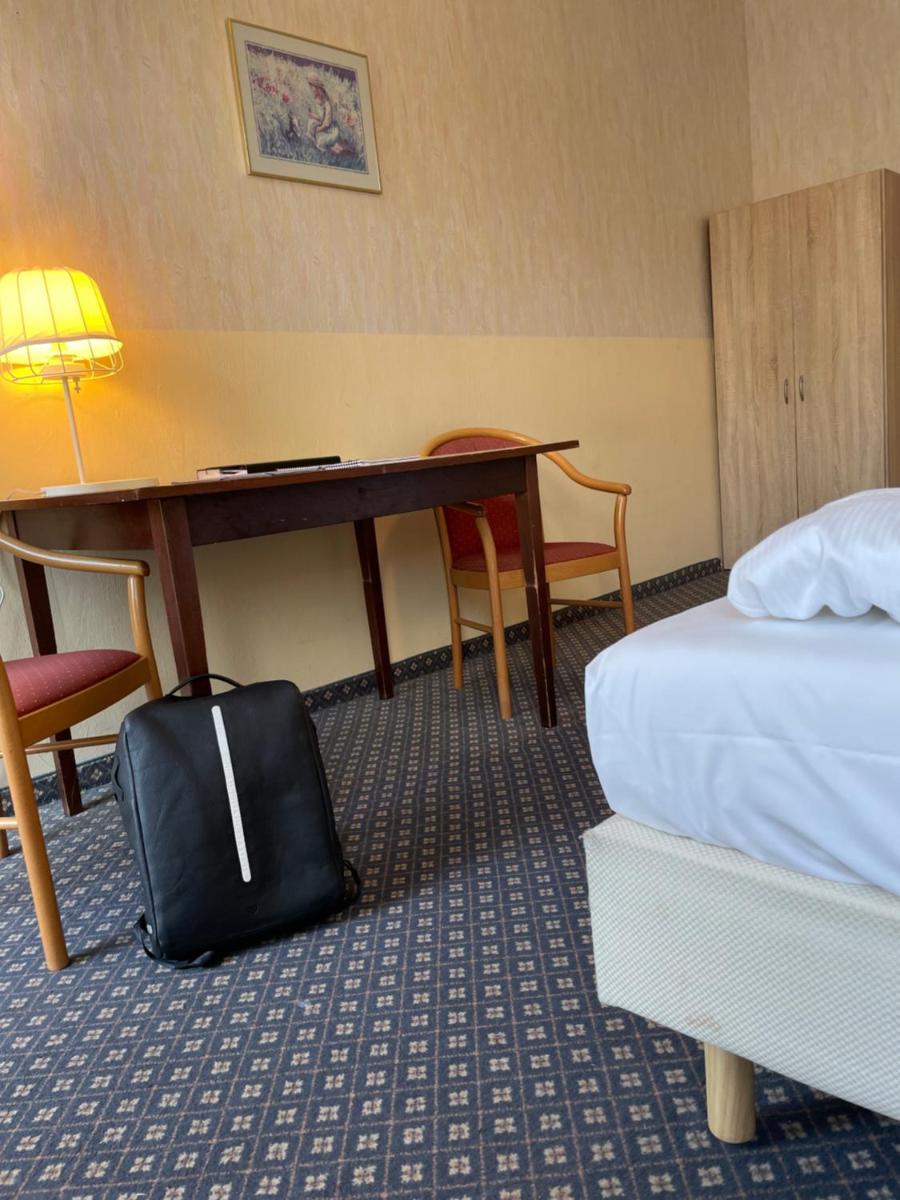 Hotel Tabor Rooms - image 6