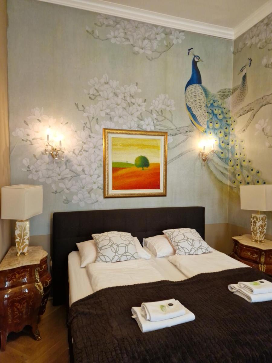 Urban Downtown City Center Apartments - image 2