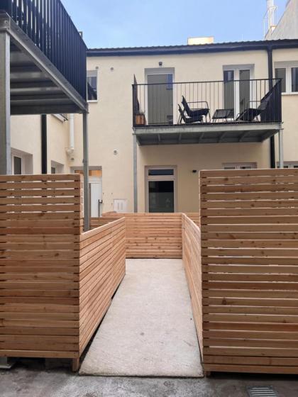 The 15's Apartments - image 28