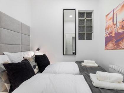 SKY9 Apartments Augarten - image 28