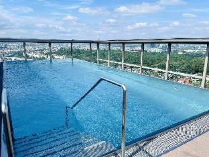 A place above the Sky with a roof pool & parking - image 13