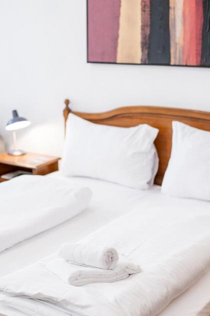 Best of Hernals - image 22