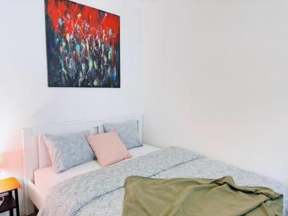 Three Bedrooms Charming Top Near Central Station - image 26