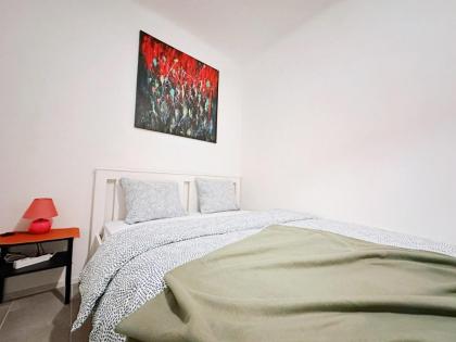 Three Bedrooms Charming Top Near Central Station - image 29