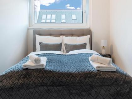 SKY9 Apartments Stadthalle - image 22