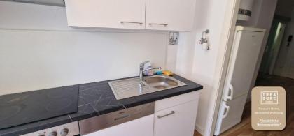 Exclusive Serviced Flat - image 11