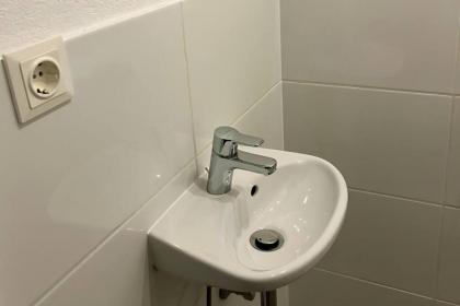 Lady with Fan flat close to City Center and Prater - image 30